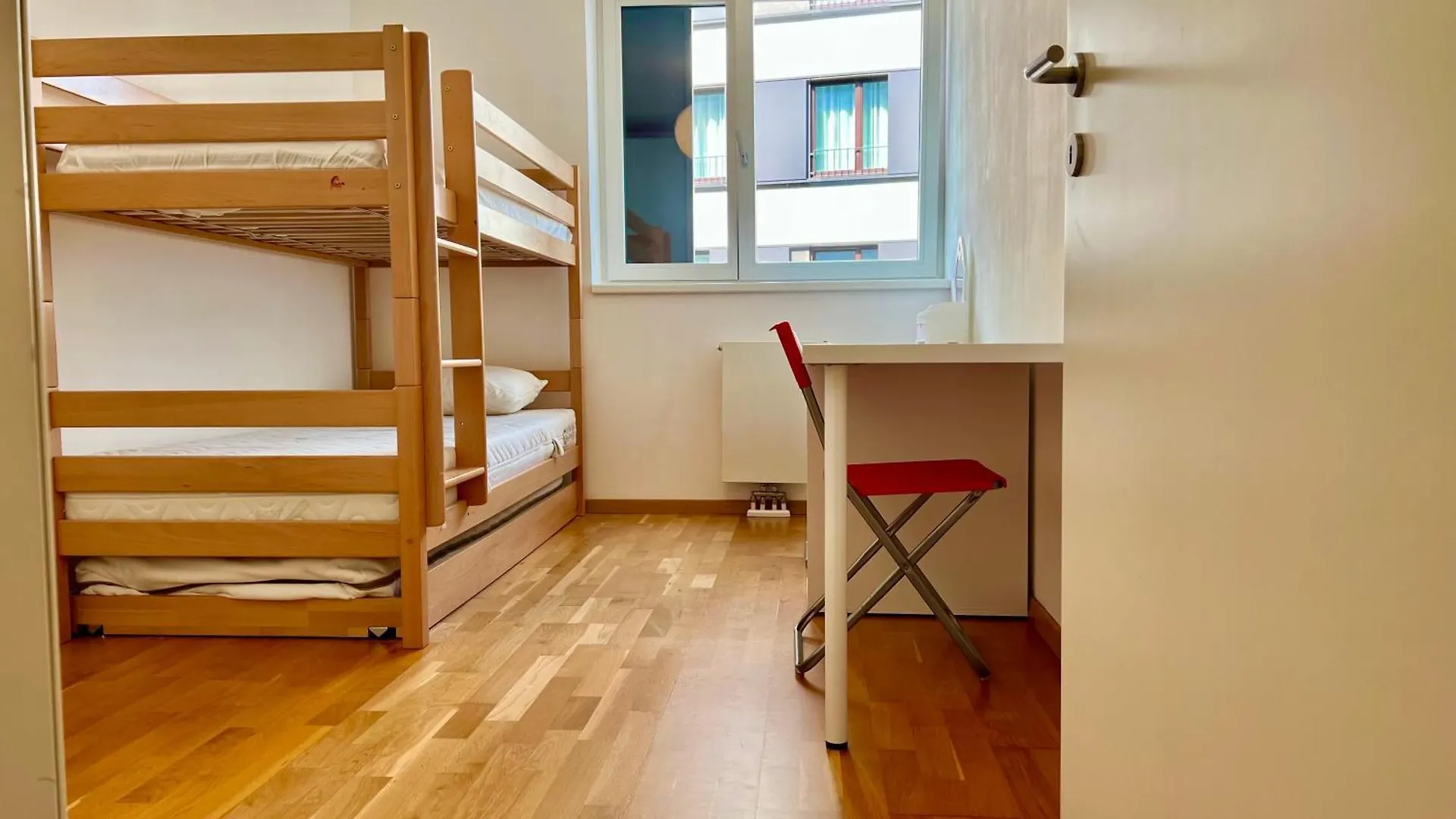 Sunny Family Friendly Appartment Bécs 0*,  Ausztria